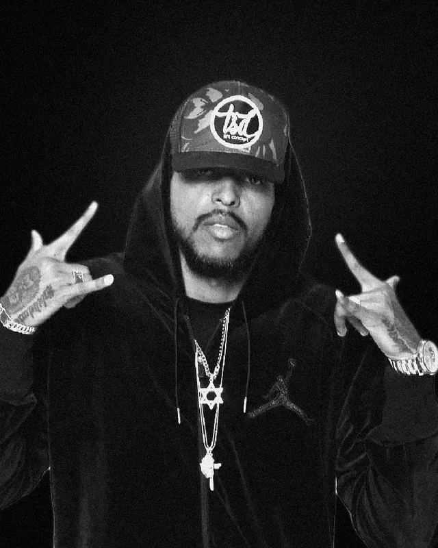 DGuedz, artista e fundador